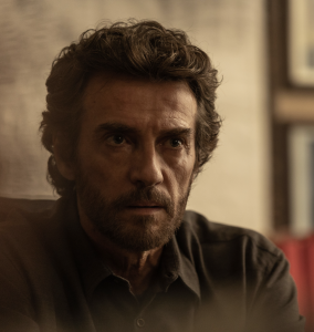 https://www.raicom.rai.it/en/2023/11/27/il-metodo-fenoglio-with-alessio-boni-from-tonight-on-rai-1-music-by-giuliano-taviani-and-carmelo-travia/