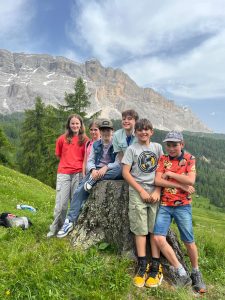 https://www.raicom.rai.it/en/2024/07/23/lantica-profezia-del-gran-bracun-introducing-the-first-series-dedicated-to-kids-in-trilingualism-on-rai-gulp-from-july-27-31-and-then-available-on-raiplay/